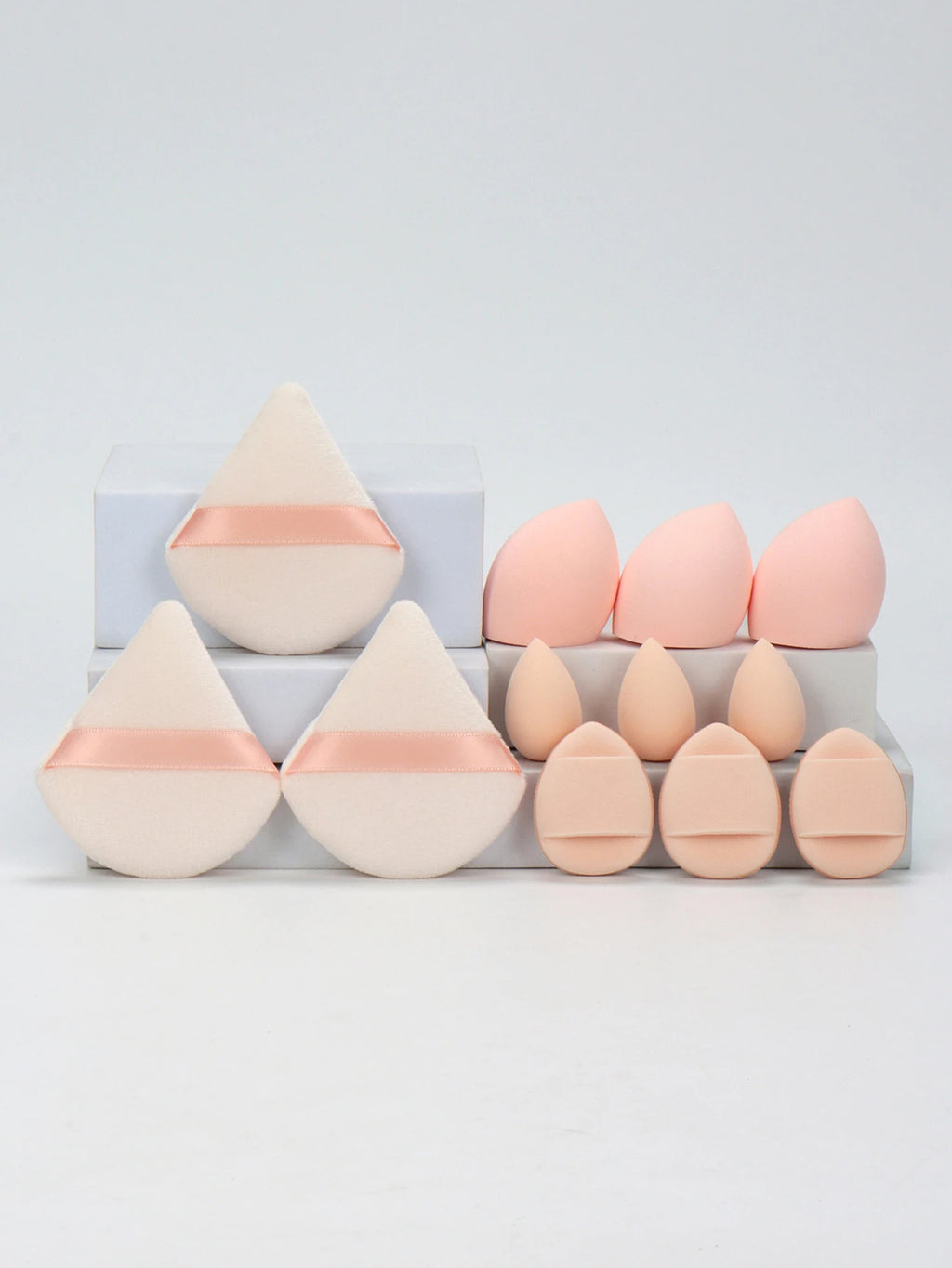 Set de Esponjas de Maquillaje de 12 Piezas – Borlas para Polvos, Mini Puffs y Beauty Blenders para Base y Corrector