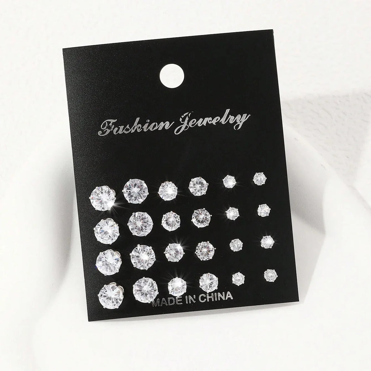 Set de 12 Pares de Aretes de Zirconia – Brillantes y Elegantes para Mujer, Ideales para Fiesta y Regalo