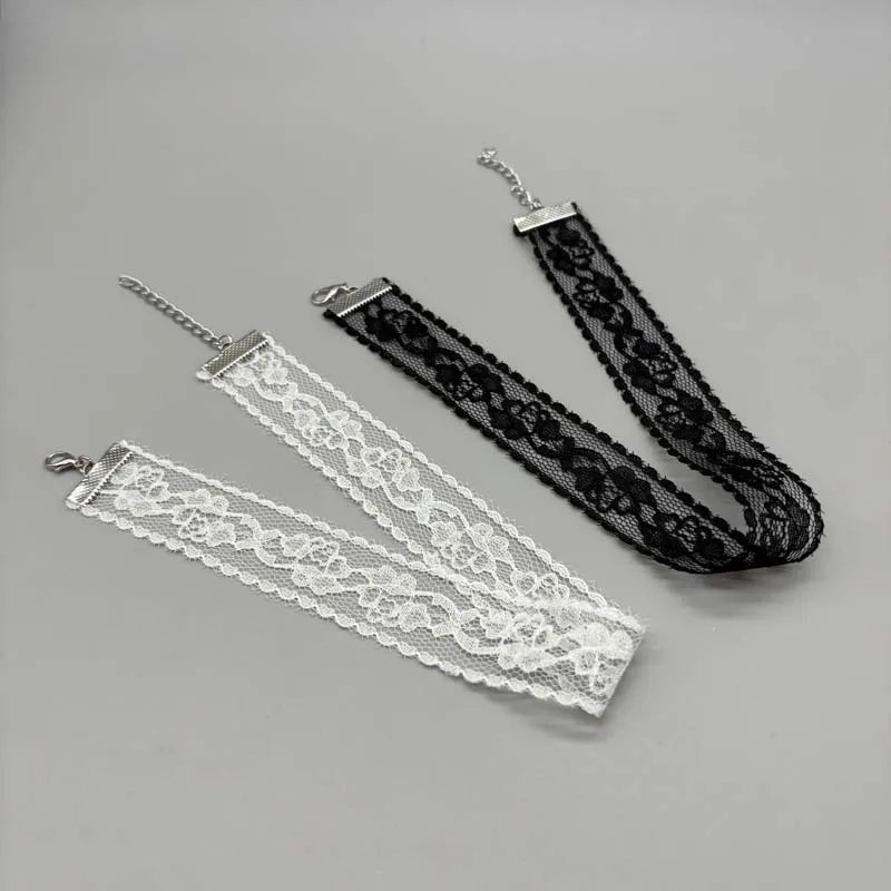 Gargantilla de Encaje para Mujer – Choker Corto en Negro y Blanco para Fiesta