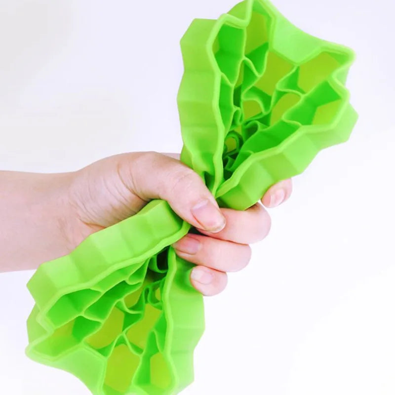 Molde de Silicona para Cubitos de Hielo con Tapa – Bandejas Apilables de Fácil Desmolde para Congelador, Cócteles y Bebidas