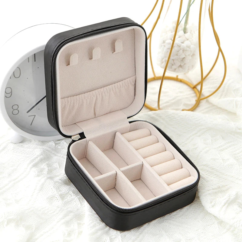 Estuche Organizador de Joyas de Viaje – Caja de Cuero PU para Anillos, Collares y Aretes
