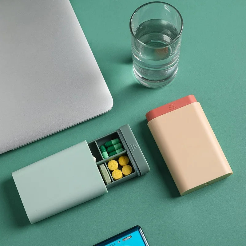 Pastillero Semanal de Viaje – Organizador Portátil de 7 Días con 6 Compartimentos para Vitaminas y Tabletas