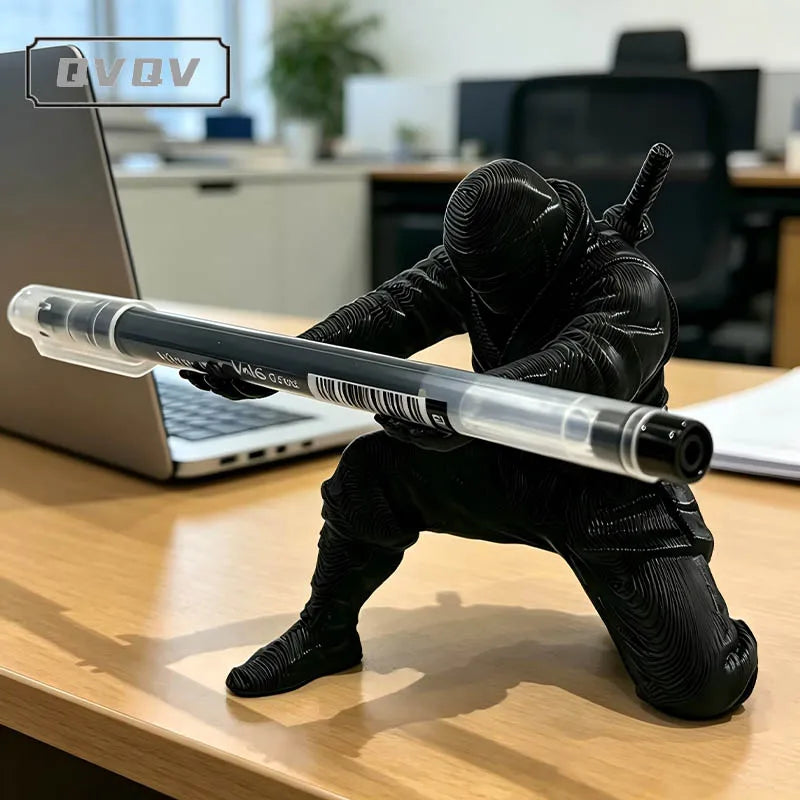 Portalápices Ninja Impreso en 3D – Organizador de Escritorio Decorativo para Oficina y Estudio
